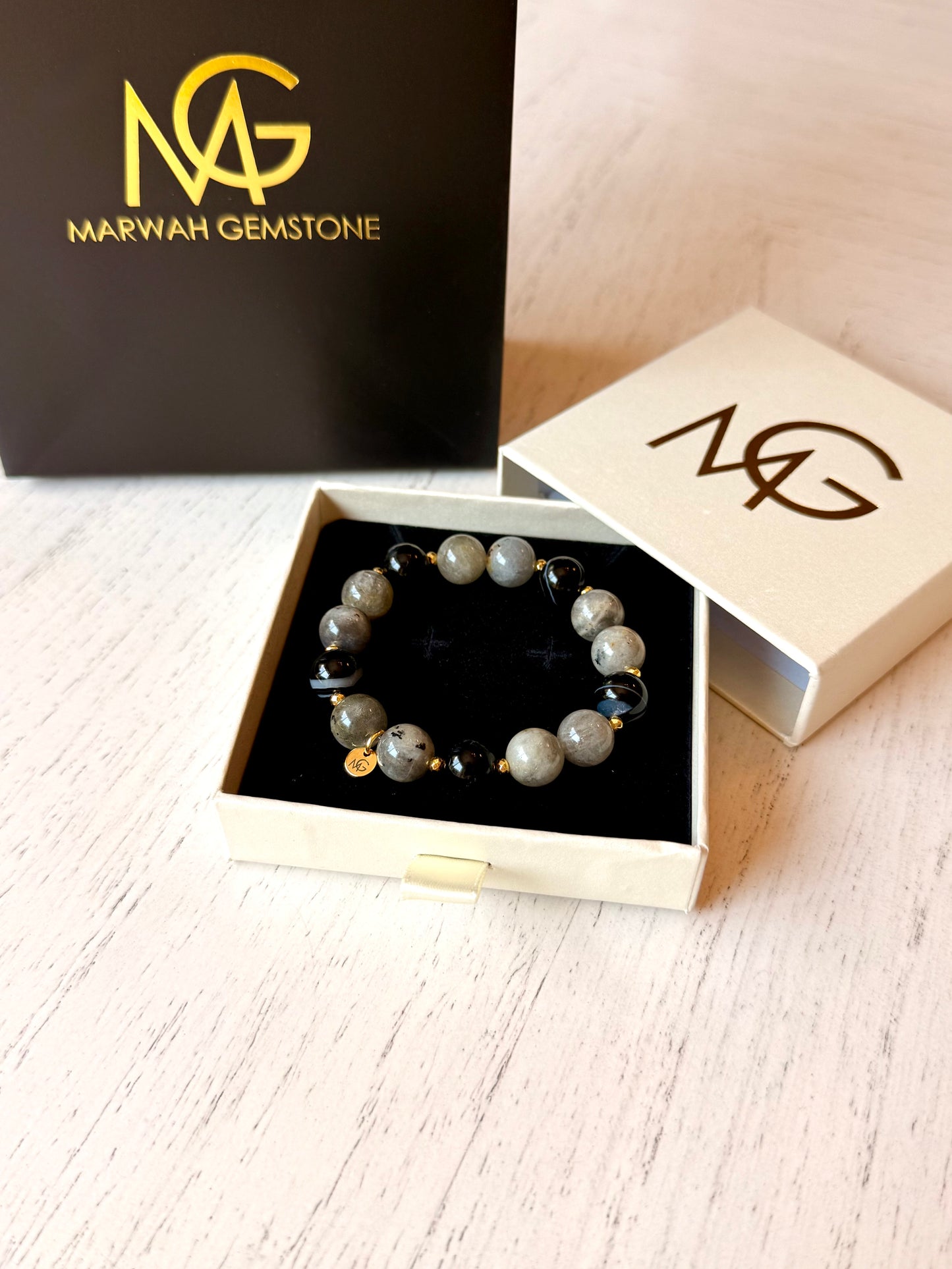 Labradorite - Black Agate Bracelet