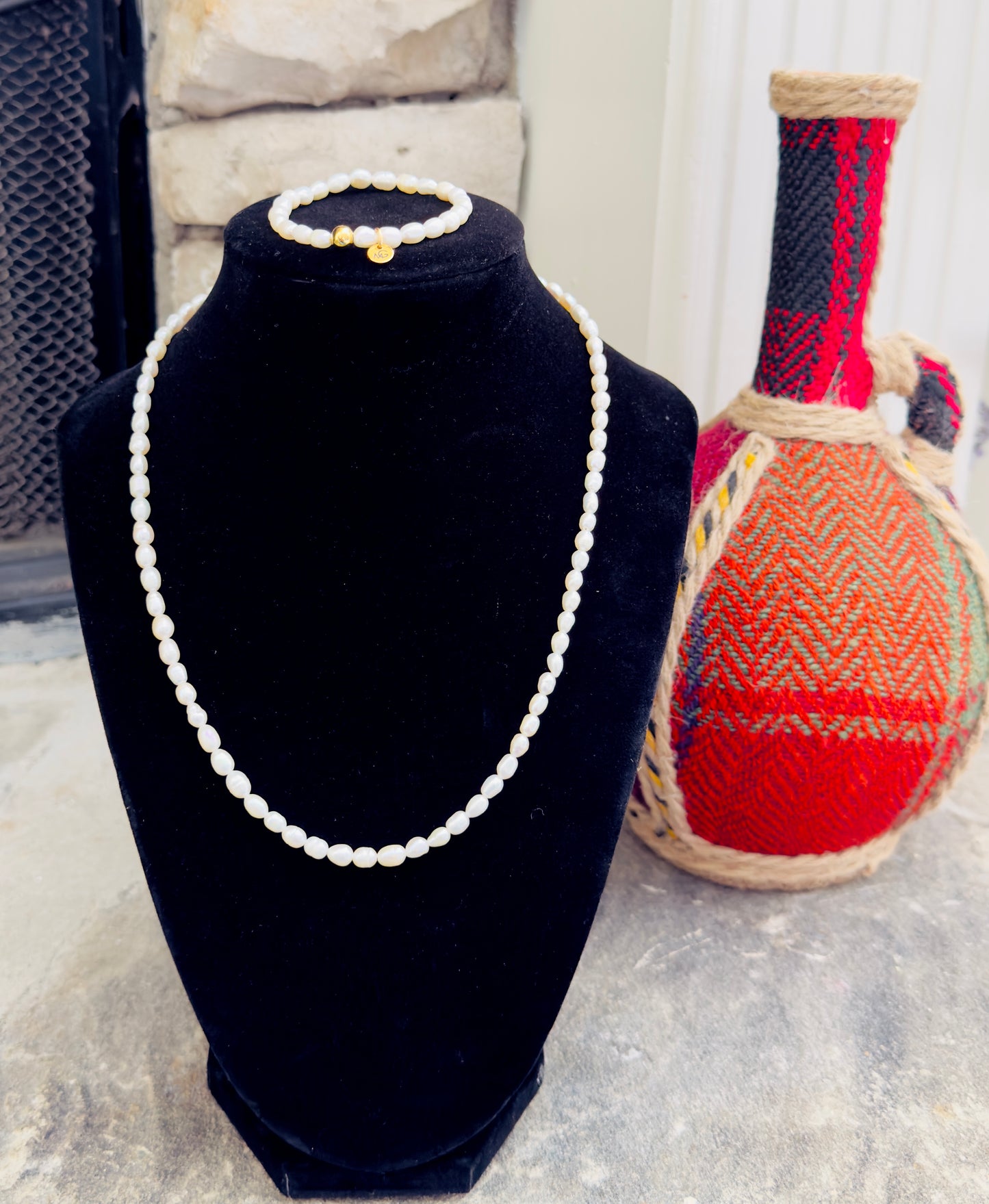 Cultured Natural Pearl Bracelet and Necklace Set with Gold 21-K