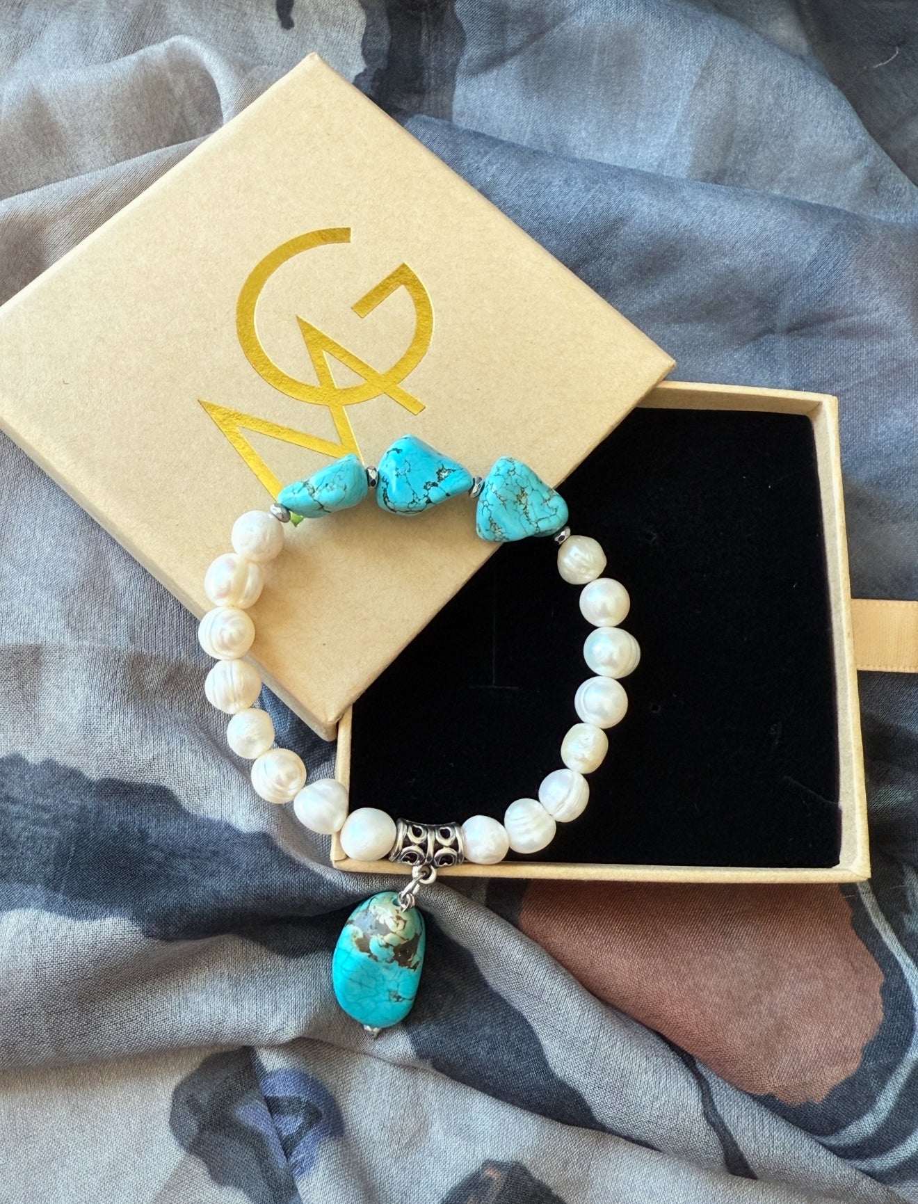 Raw Turquoise - Natural Pearl Bracelet