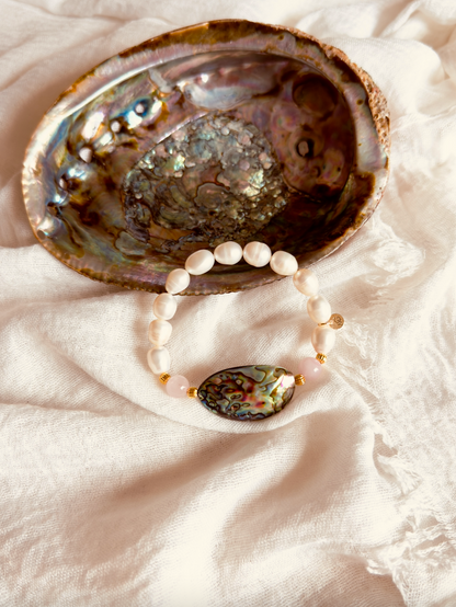 Natural Pearls - Rose Quartz - Natural Shell Bracelet and Ring Set